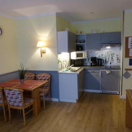 Ferienwohnung 12 - Seewald Haus Huehnergott Зеллин Экстерьер фото