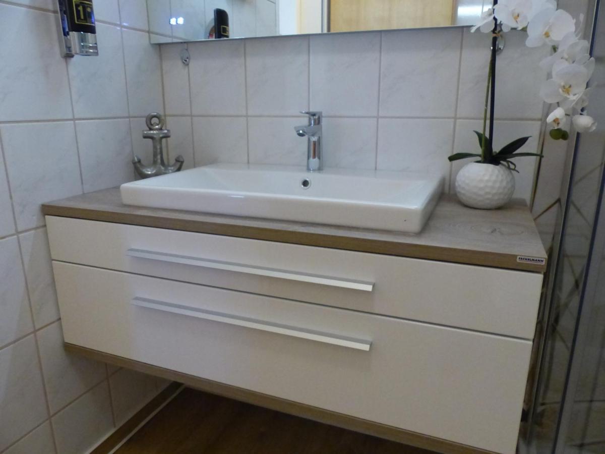 Ferienwohnung 12 - Seewald Haus Huehnergott Зеллин Экстерьер фото